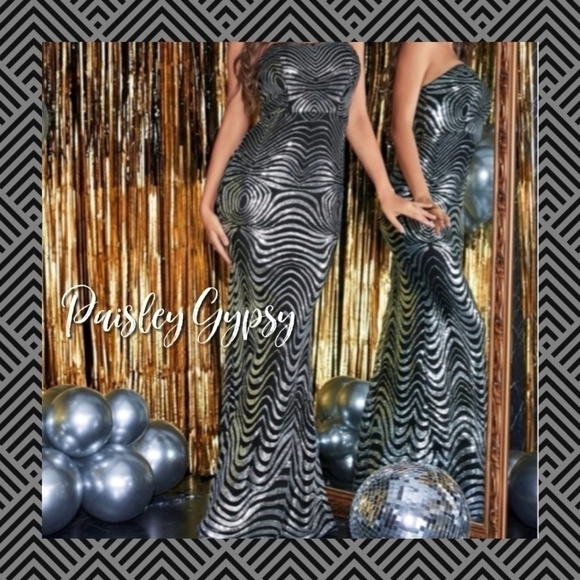 Glamorous Abstract Silver and Black Strapless Fit and Flare Formal Gown - Picture 2 of 15